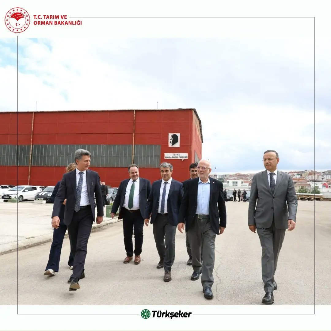 Ak Parti Genel Başkan Vekili Sayın Mustafa Elitaş Ankara Şeker Fabrikası ve Makine Fabrikasını ziyaret ederek Genel Müdürümüz Dr. Muhiddin Şahin’le üretim dönemini değerlendirdi.