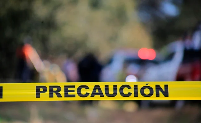 Automovilista atropella a una niña, la lleva a un hospital y después huye en Gómez Palacio, Durango

El masculino dejó al infante con el personal de Guardia de Seguridad del hospital de Especialidades, en donde quedó encuentra internada
voxpopulinoticias.com.mx/2024/05/automo…
#Accidente #LaRoja…