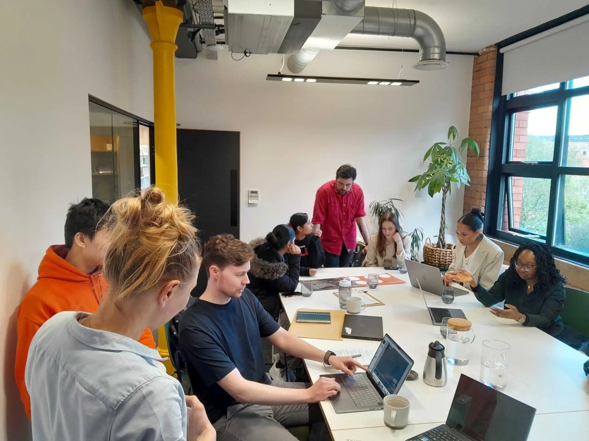 FINAL SKILLS SESSION OF 2023/24 🎓 On Thursday 18th April, we held a #PLACEDAcademy skills session simultaneously in Liverpool and Manchester, focused on building portfolios. We heard from representatives from the @LivUni and @TheMSArch… [1/2]
