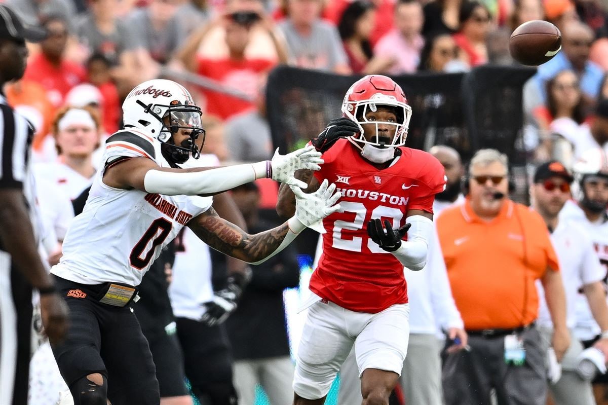 mzenitz's tweet photo. Former Houston standout cornerback Isaiah Hamilton has committed to Ole Miss.
Had four interceptions for Houston last year. https://t.co/hsL5YZMba4