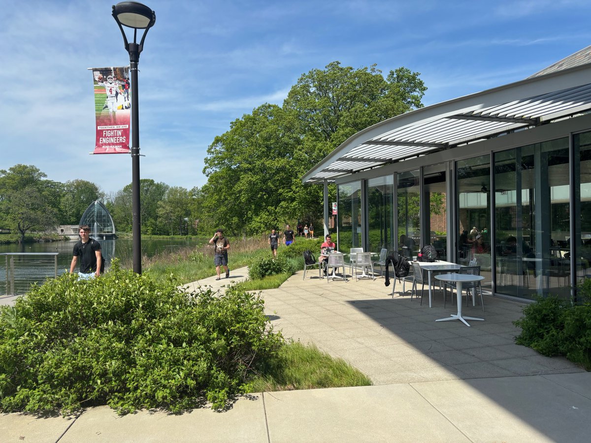 It is another beautiful day on campus as we finish Week 8 of the spring academic quarter. #rosehulman