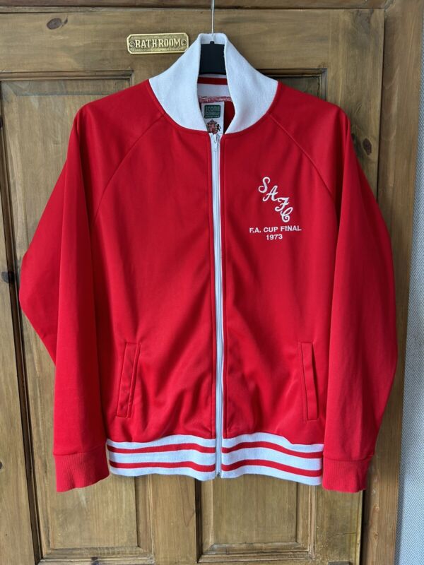 Sunderland AFC FA Cup Final 1973 Training Track Zip Jacket Score Draw Adult XL £5.50 currently 3 bids, 3 watchers Ends Tue 7th May @ 6:42am ebay.co.uk/itm/Sunderland… #ad #safc