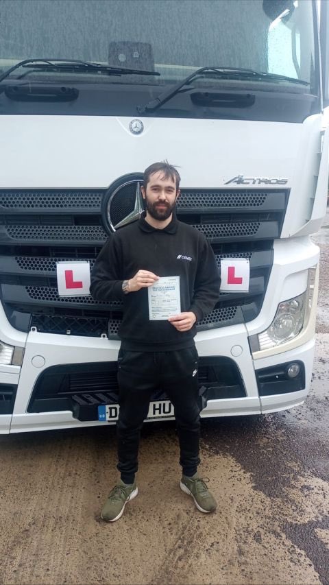 Congratulations to Kyle who is one of <a href="/CEMEX_UK/">CEMEX UK</a> driver apprentices who passed his LGV C+E (HGV class1 in old money 😀)today, thanks are due to <a href="/JLDTraining/">JLD Training</a> who in association with <a href="/SPTraining_UK/">SP Training</a> have achieved a 100% first time pass with the 4 Rugby based apprentices 🚛🚛🚛🚛