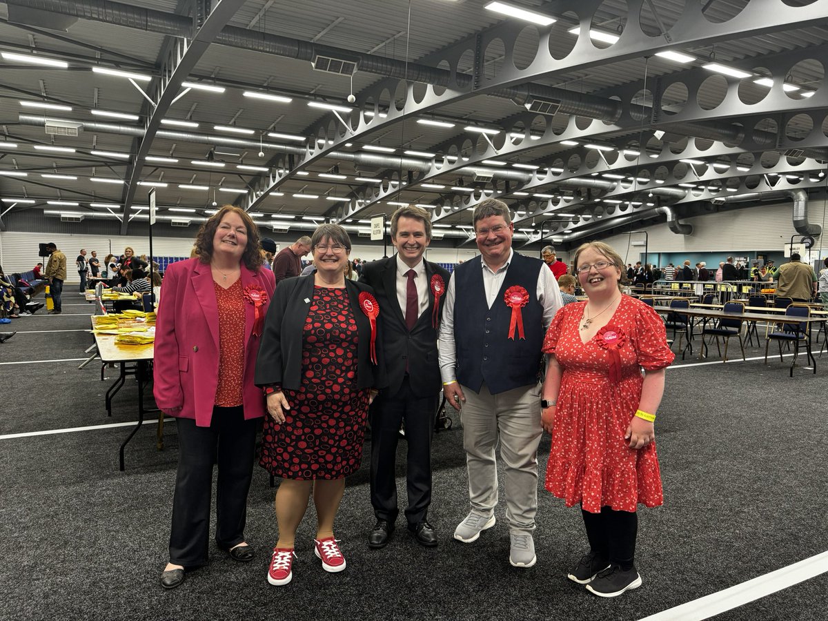 MarkJSewards's tweet photo. I’m so proud of all of our Labour candidates in Leeds South West &amp; Morley. 

Both Kate and Karen gained their seats, while Stuart and Charlotte both made significant progress against strong opposition from the independents in Morley.

Roll on the general election 🌹 https://t.co/WZhI66aEf9