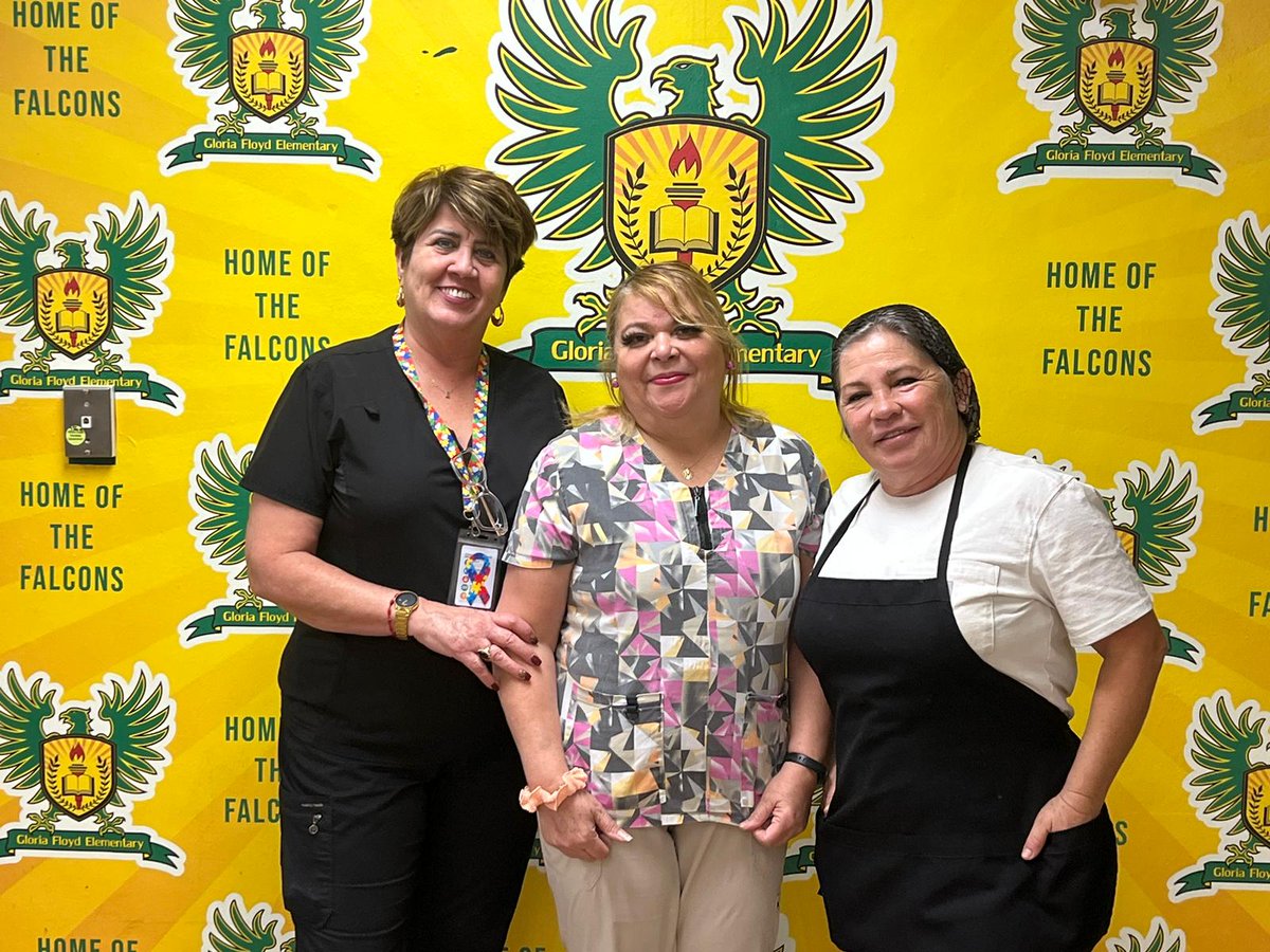 Our cafeteria staff is the best!! Thank you for all you do for our little Falcons everyday 🙂 #schoollunchday #YourBestChoiceMDCPS #yourbestchoicegloriafloydelementary Jose L. Dotres Miami-Dade County Public Schools