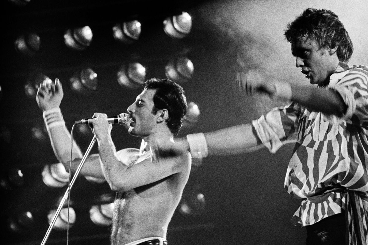 #OTD on 03/05/1982. #Queen played at the Palais Des Sports in Paris, France, during the #HotSpaceTour.
