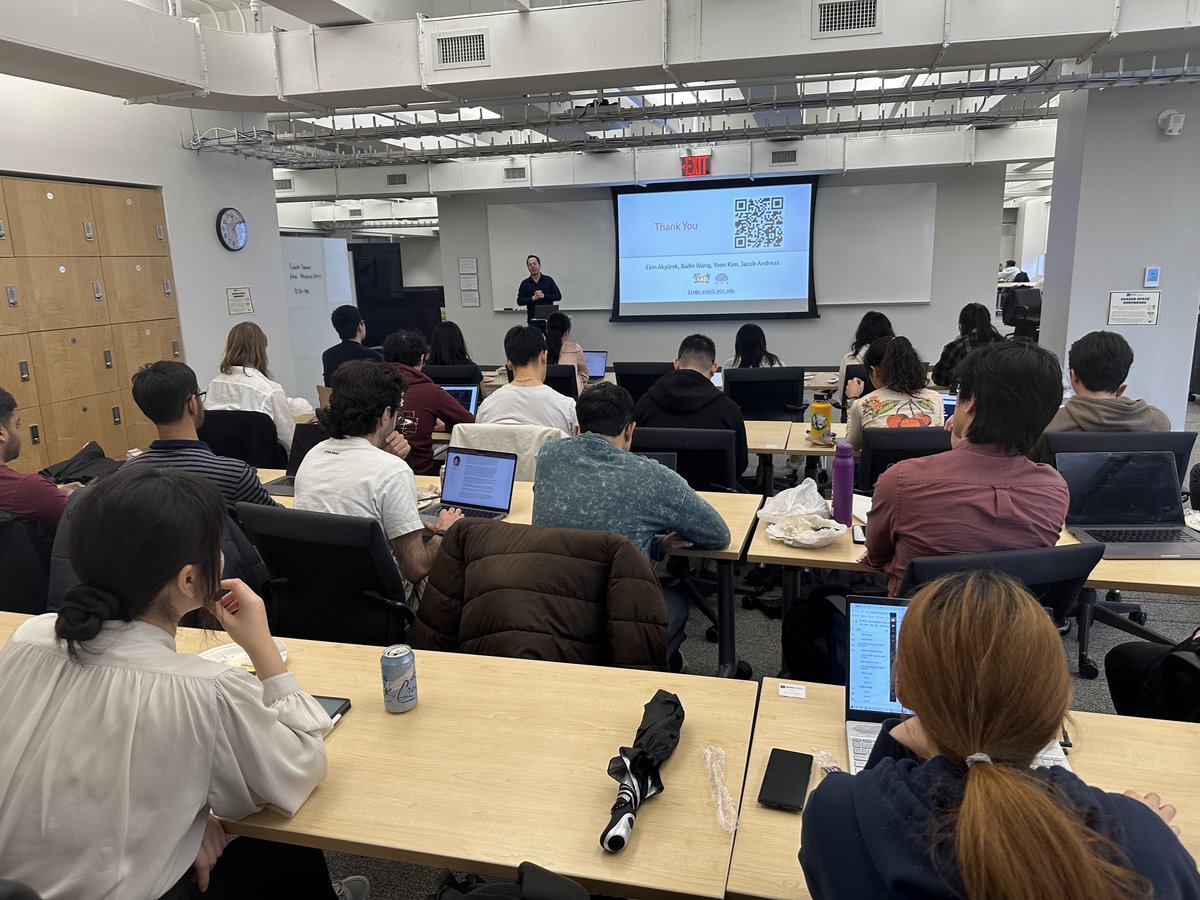 Ekin Akyürek (@akyurekekin) of MIT recently presented on in-context language learning at the CDS Lunch Seminar. His work showed transformers excel at formal language tasks via specialized 'n-gram heads,' outperforming RNNs & CNNs. An insightful talk sparking great discussion!