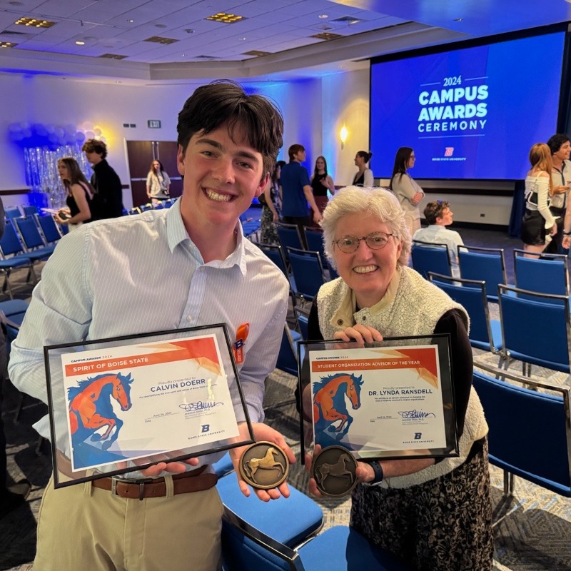 Congratulations to Student Philanthropy Board member, Calvin Doerr, who was awarded the Spirit of @BoiseState Award at the @getinvolvedBSU Campus Awards Ceremony earlier this month. See all recipients at boisestate.edu/getinvolved/ca…. #BoiseState #BoiseStateGrad @BoiseStateCOHS