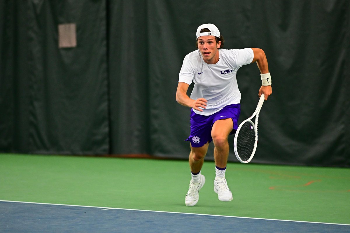 Tigers Take The Lead! ✅Ceccon def. Hoogmartens 6-4, 6-3 LSU 2, UCLA 1