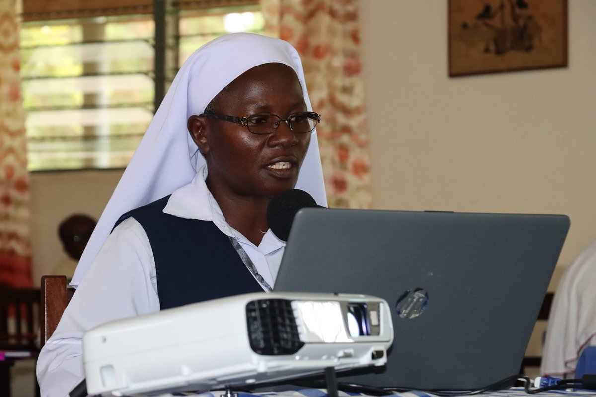 RadioPacisnews's tweet photo. Social communicators in Catholic dioceses in Uganda decry lack of support from the public towards their projects.
#NationalCommunicationWeek #PeaceOfChristForAll https://t.co/atS38TbkyP