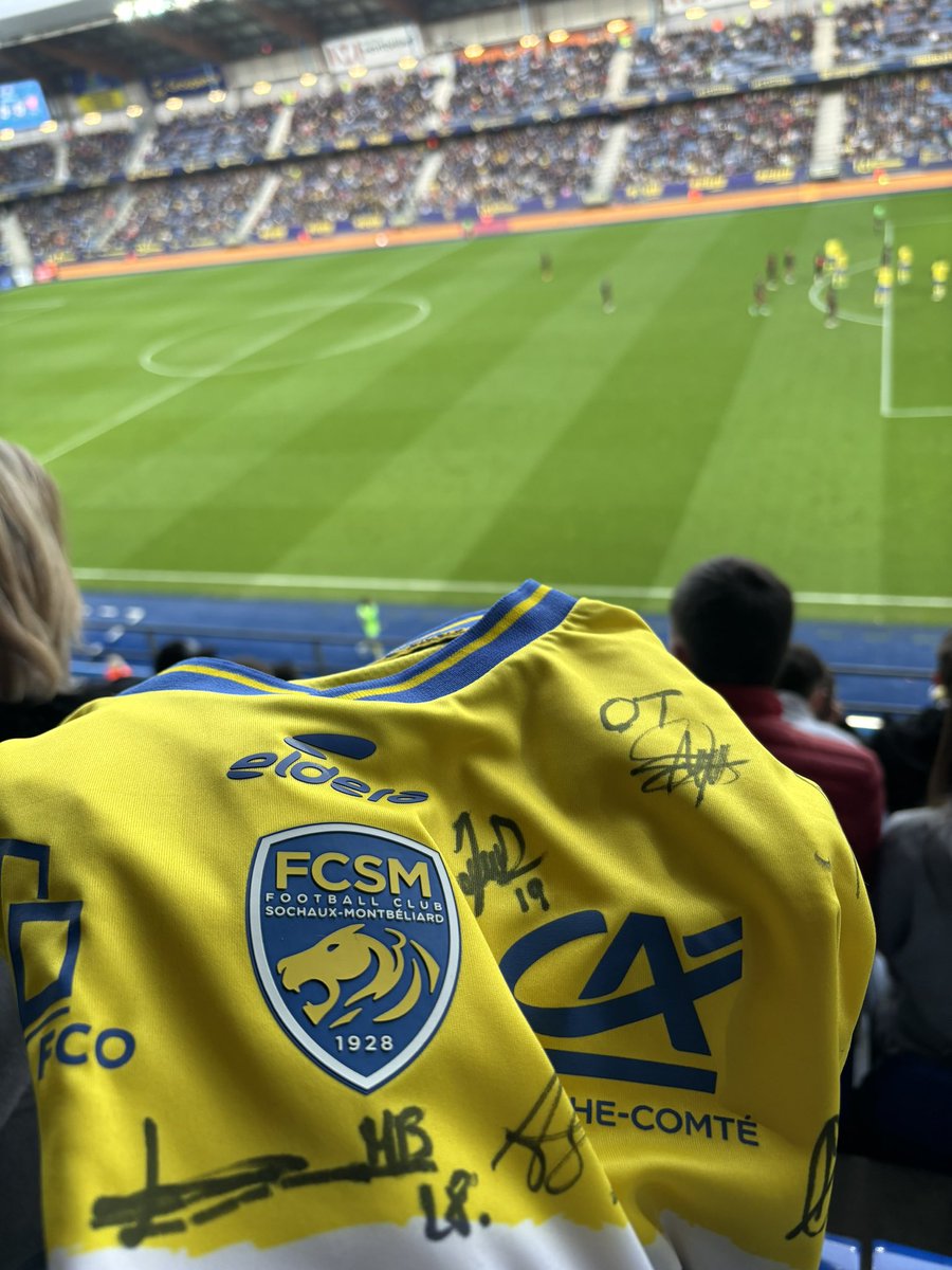 Pour remporter ce beau maillot du <a href="/FCSM_officiel/">FC Sochaux-Montbéliard</a> c’est sur ce lien 🔗 

helloasso.com/associations/b…