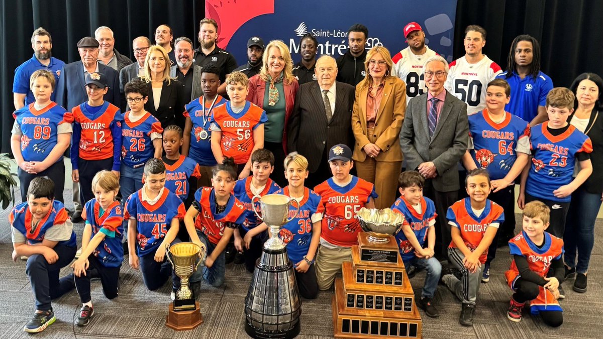 I joined #football fans from the riding and was able to see both Championship trophies and even met some players from the Montreal Alouettes and the Carabins of the University of Montreal! I can’t wait to cheer on these teams again next season!