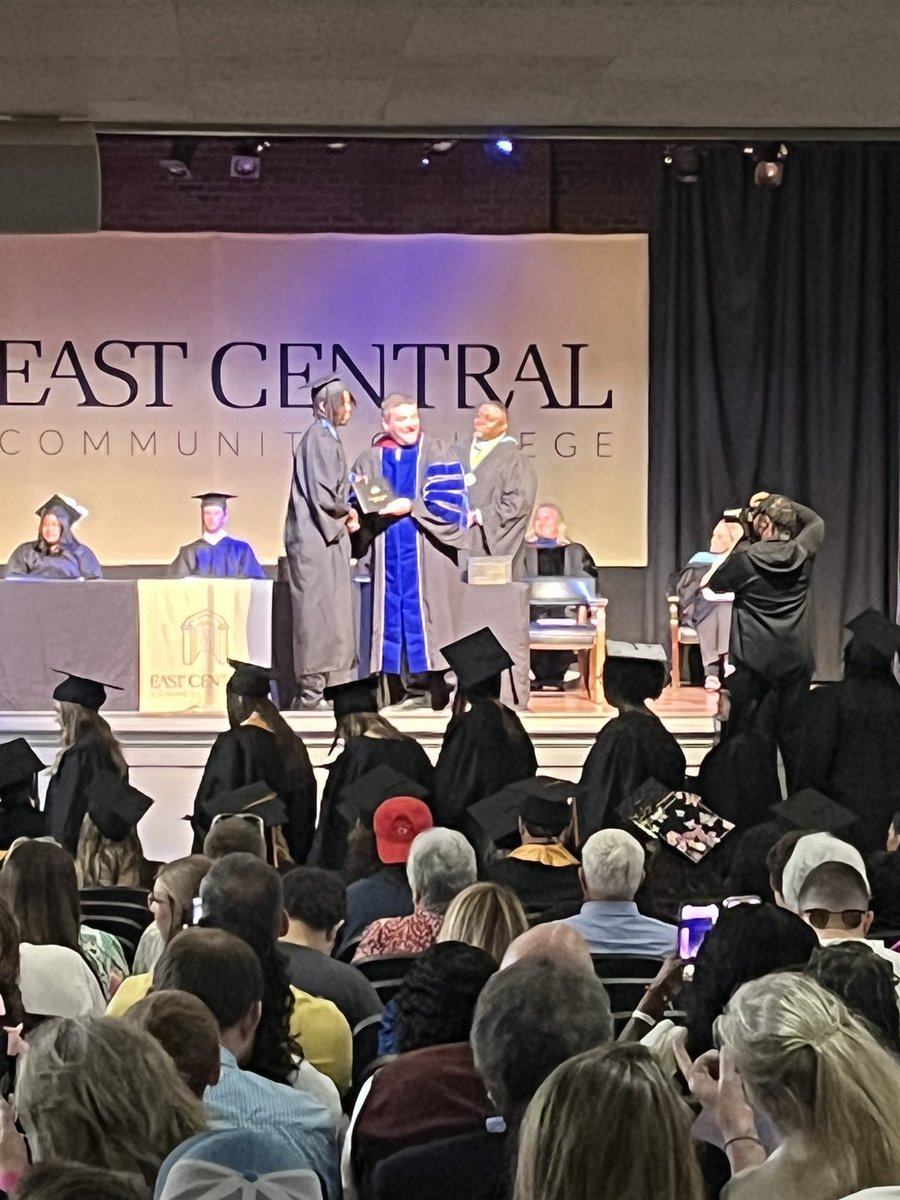 Demarcus Powe just added himself to the list of graduates that we have this year❕ Polo is sharp and driven and will continue to succeed wherever his journey leads him. #WarriorStrong
