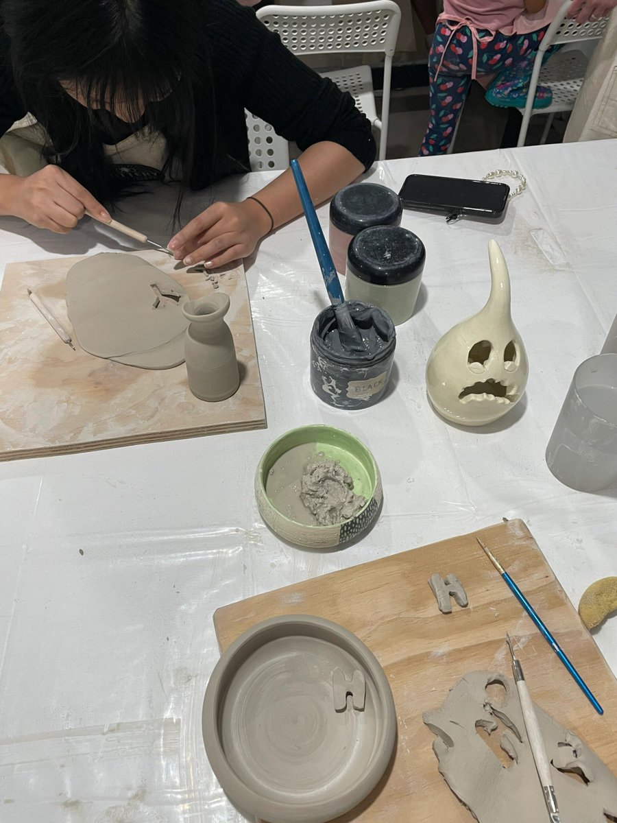 SadRabbita's tweet image. If you can guess what I'm making, I'll wait until I'm done and send it to you.