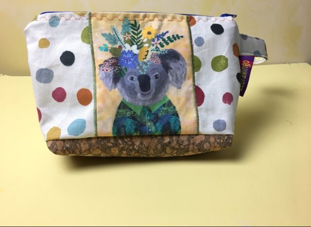 Handmade waterproof lined zipped pouch with a cork base! zebramingo.etsy.com/listing/166137… #womaninbizhour #koala #jungle