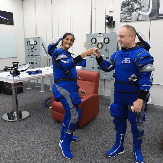 @Commercial_Crew @NASA @torybruno @ulalaunch @BoeingSpace @Astro_Ferg @Astro_Suni @AstroIronMike @AstroDuke @astro_josh @Astro_Jeanette Suit-Up 👥🌟 __ ¹x.com/iss_research/s… ^x.com/spacesfuture/s… ^🖼️¹🖼️