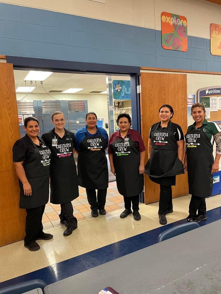 Thank you to our MCE Cafeteria staff for serving our students healthy meals everyday! #RootEDMCE #GoPublic  #DestinationSWISD #MiFamiliaMCE