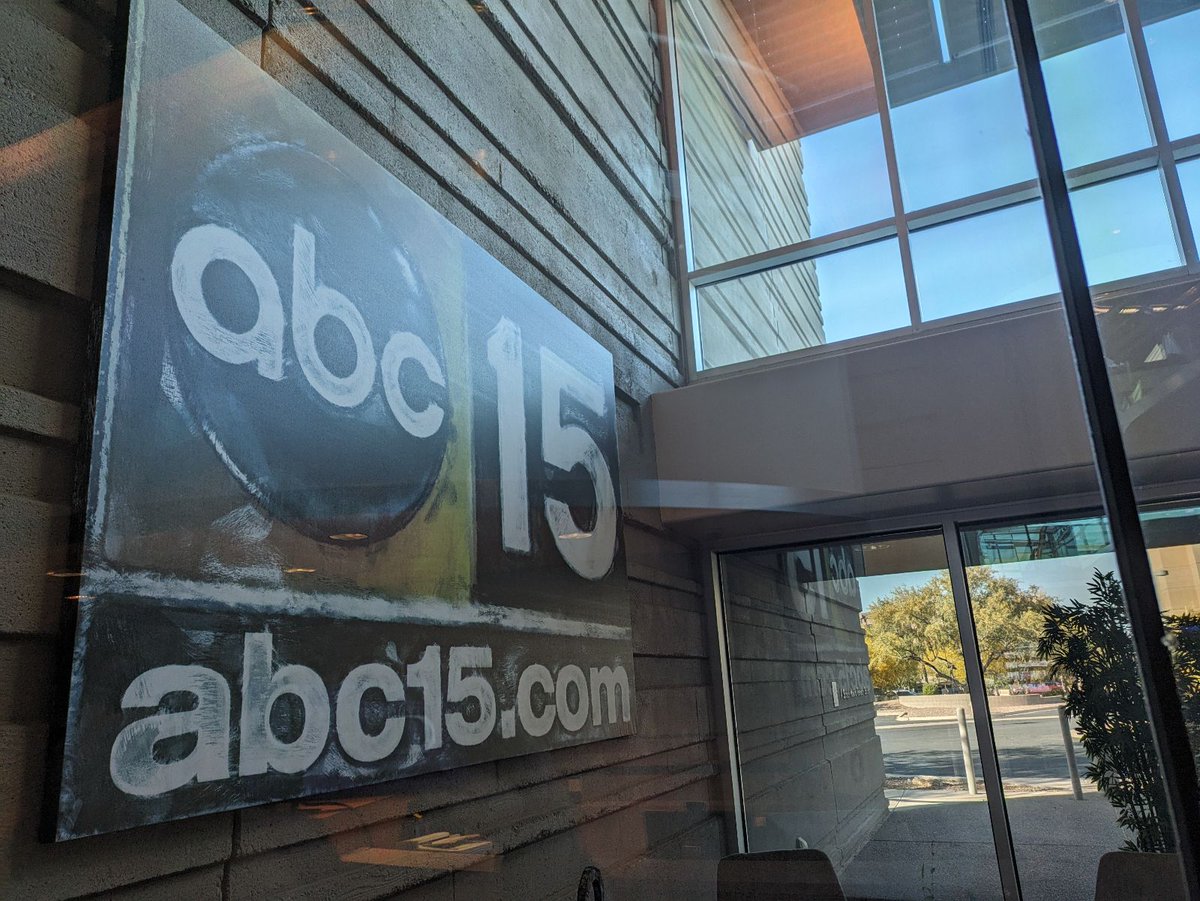 Stay tuned for The Creativepreneur @dianestrand on  @abc15arizona  discuss creating a creative business in the industry and @spiritofinnovationtvshow on @inthespotlight_karimichaelsen with host @karimichaelsen
@abc 
@abcnews
@sonoranlivingabc15 
 #ArtsAcrossAmerica #JDSFamily