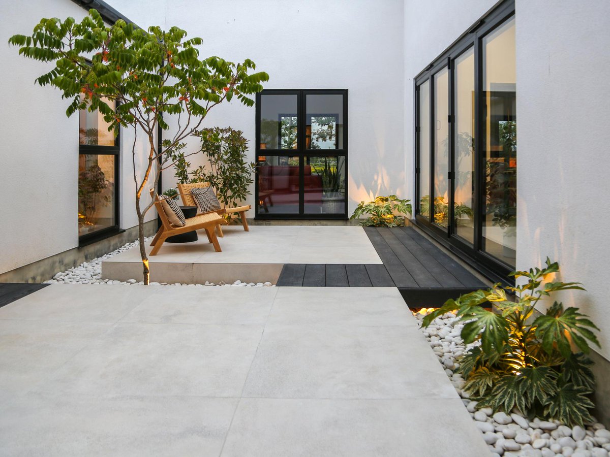 SwindyMiller's tweet image. Good evening! Hope you've had a FAB Friday?
I've updated my client's website: Sam Nattress Gardens this afternoon, adding 2 new STUNNING projects!
Go check them out, and watch the video too!
samnattress.co.uk/garden-design-… #WordPress #DiviTheme