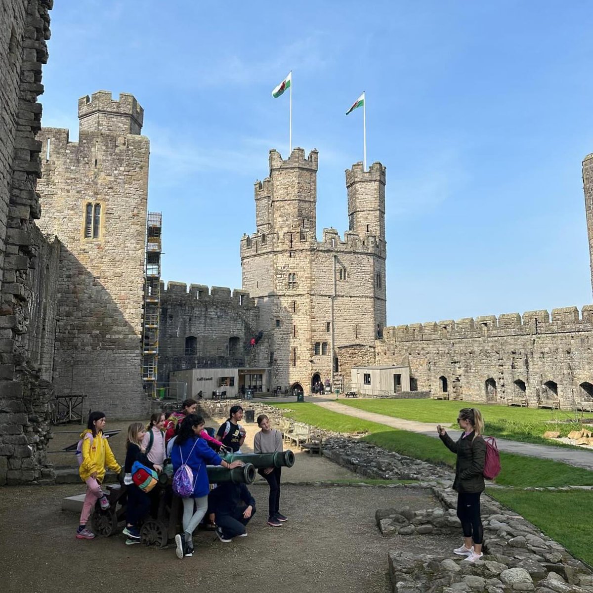 Our group visits can combine our range of #Adventure activities & learning more about the rich culture and heritage we have in North Wales We are minutes from Caernarfon Castle, the Eryri National Park & Yr Wyddfa and much more. Contact us for more information #findyourepic