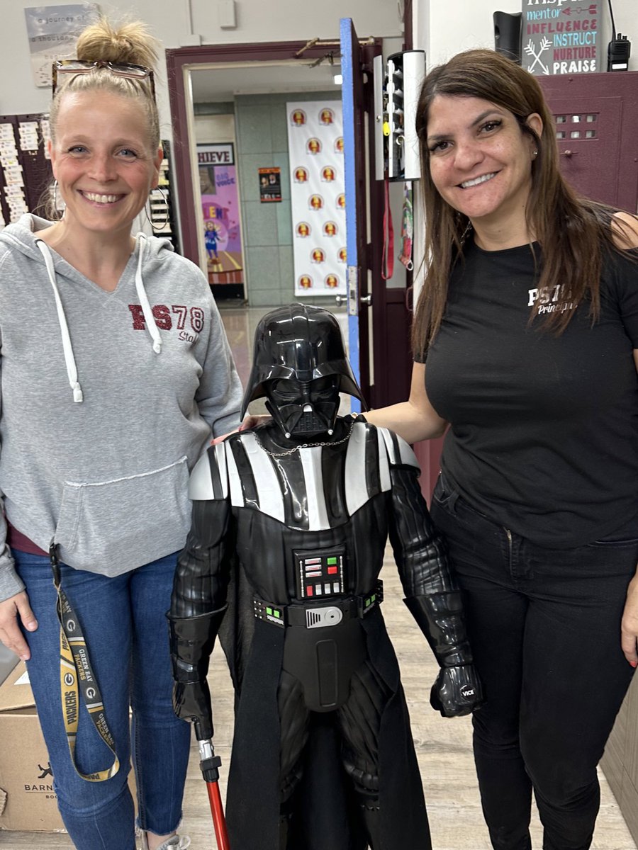 Lighthouse_78's tweet photo. Super excited about our first STREAM Saturday Event. May the fourth be with you! @CSforAllNYC @NYCSchools @reb825 @DrMarionWilson @CChavezD31 @D31DSPalton @christineloug14 @CSD31SI https://t.co/dn3s1iRouy