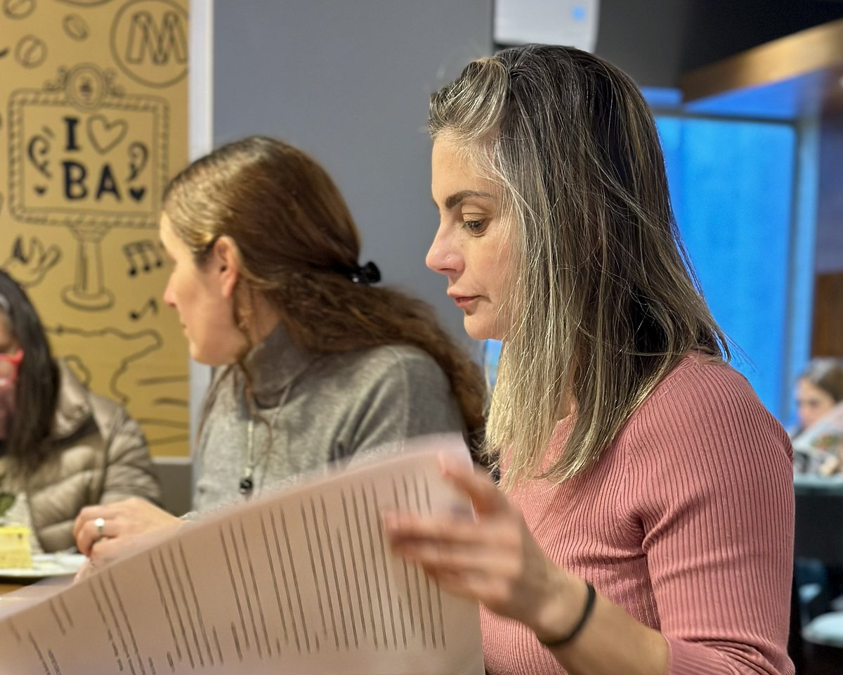 MUJERES EN LA CORTE, AFUERA 👋 ⚖️ Hoy entregamos frente al Ministerio de Justicia una impugnación a la propuesta presidencial de conformación de la Corte Suprema de Justicia de la Nación.