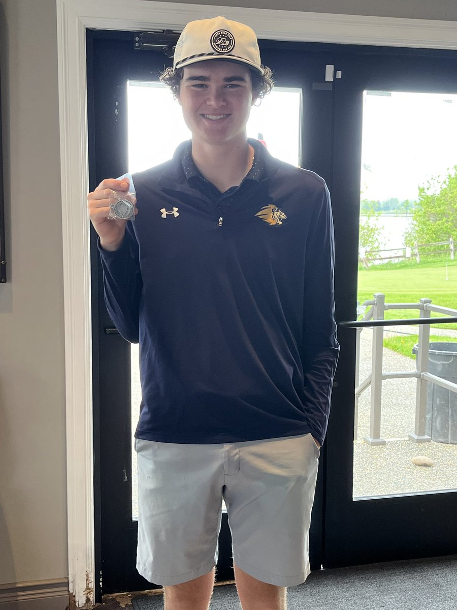2nd place finish for the team and 2nd individual finish for William Lightle with a 71 at the Oakland County D2 tournament. The 2nd place finish moves South Lyon back up to D1 next year. Felt like we left some out there today but tough playing in the rain for nearly two hours!