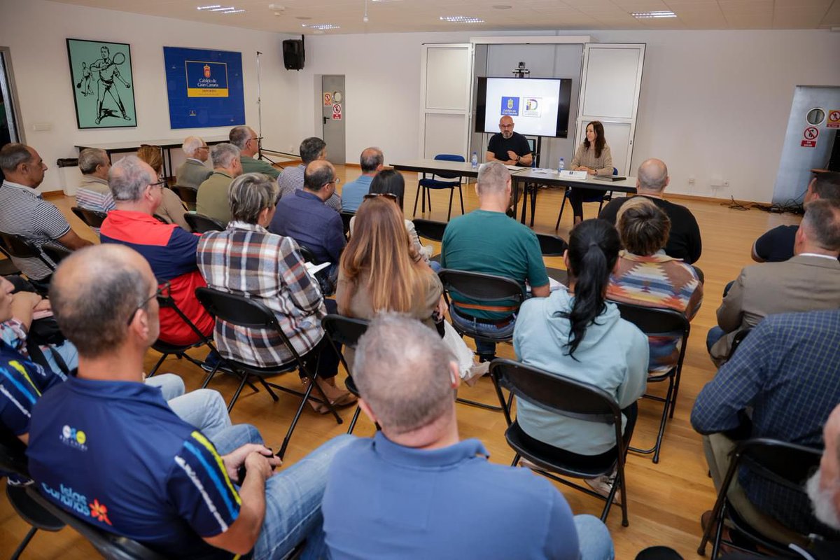 GranCanariaDep's tweet photo. #IIDGC
Firmamos un convenio con las 30 federaciones insulares para promover la práctica deportiva entre la infancia y la juventud.
Con este acuerdo potenciamos nuestro compromiso para mejorar la calidad de vida a través de la actividad física y los eventos deportivos. https://t.co/3CQjq97exR