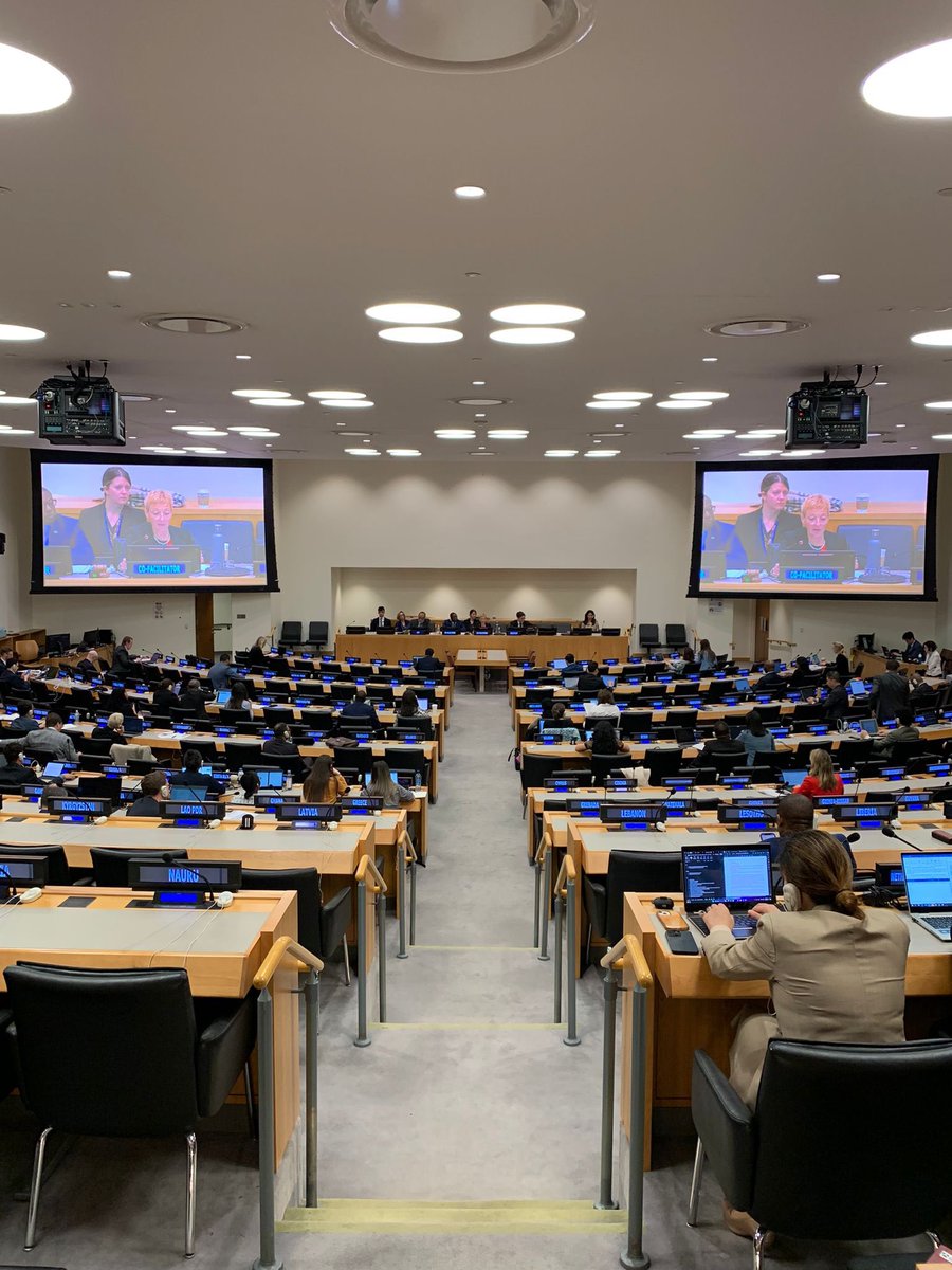 This week 🇺🇳 Member States embarked on negotiations of a #GlobalDigitalCompact.

🇩🇰 is committed to fostering a common understanding & defining a shared vision for an open, free & secure digital future for all that has humans & #HumanRights at the centre.

#DigitalDiplomacy 💡👩🏽‍🤝‍👨🏻