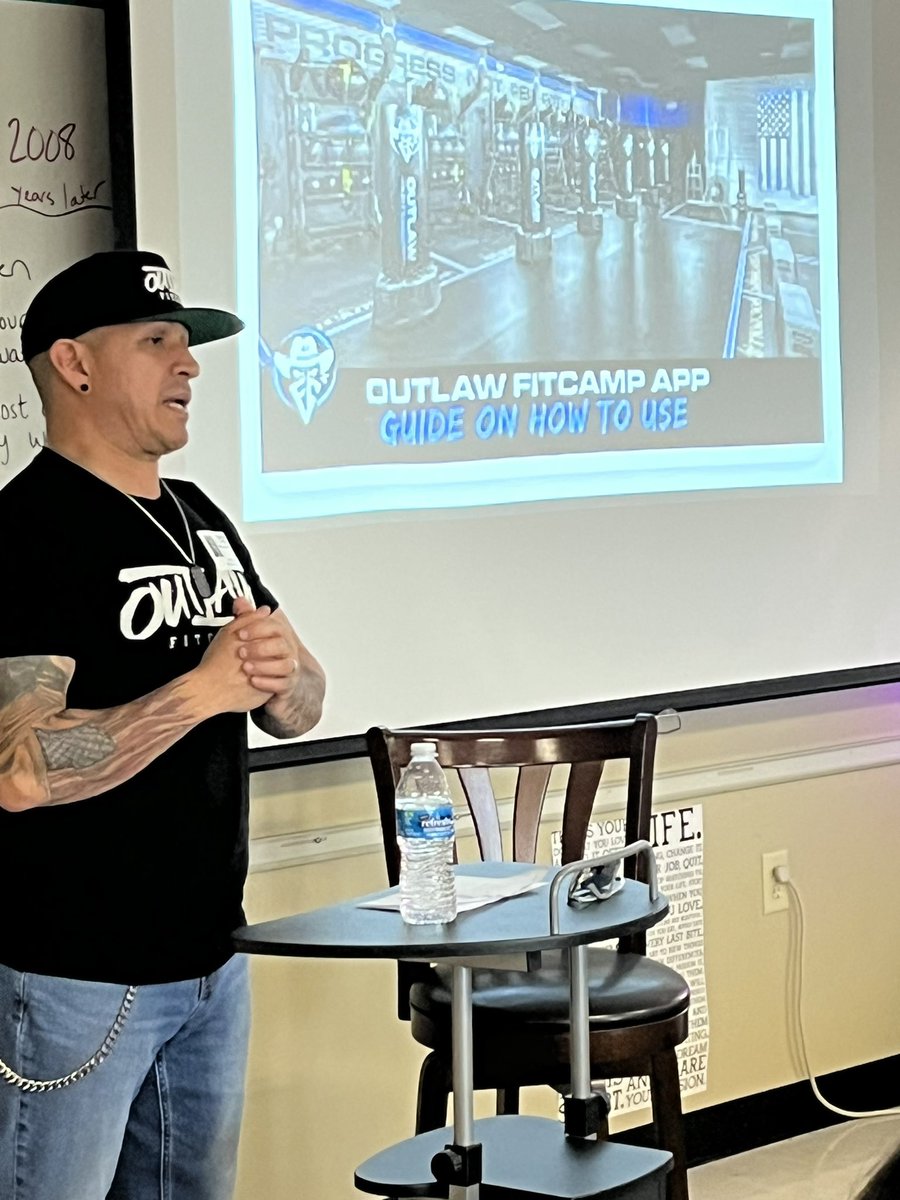 julz66's tweet image. DeLay Career Day was great!  The guest speaker in my room was Jesse James Leyva from @outlawfitcamp - great speaker and excellent message 💯 @DeLayMS