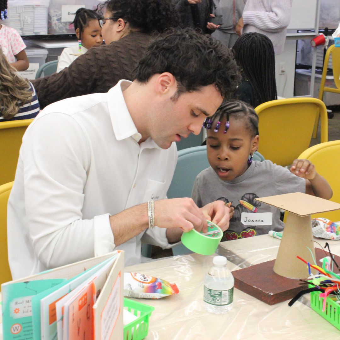 Teamwork makes the dream work.

#FANYC #FreeArtsNYC #ArtForAll