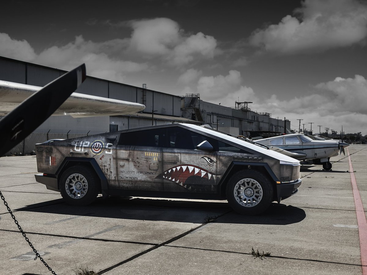 We themed this completely custom-designed wrap for @salomondrin after the iconic P-51 Mustang Bomber from the 40s and 50s with the famous ‘shark mouth’. Every detail was hand drawn and specifically positioned by our auto spa @BPAutoSpa for the CT’s shape and lines. Paired with