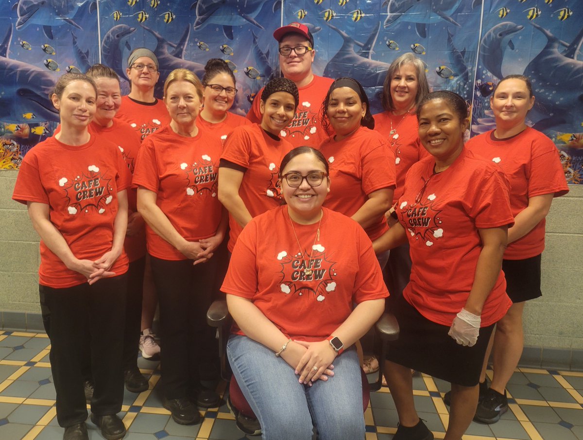 CLSD celebrated SCHOOL LUNCH HERO DAY! Between preparing healthy food, adhering to strict nutrition standards, navigating student food allergies, and offering service with a smile, the Food Service teams in our middle and high schools are real School Lunch (and Breakfast) Heroes!