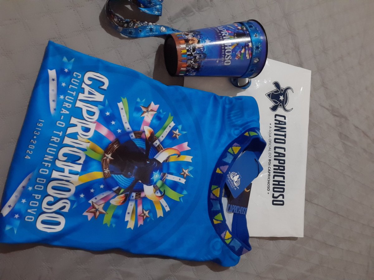 simplesmente ganhei o melhor presente de aniversário 😭💙💙💙