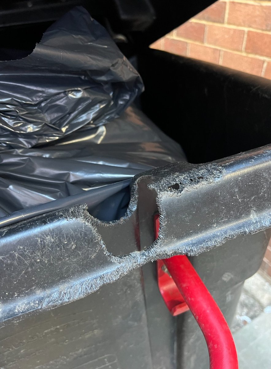 JillEisner's tweet photo. @NYCSanitation Jessica just so unimpressed with your bin solution. The rats gnawed right through them. 311 complaints are down because folks are frustrated. https://t.co/G8jZg7ztMB