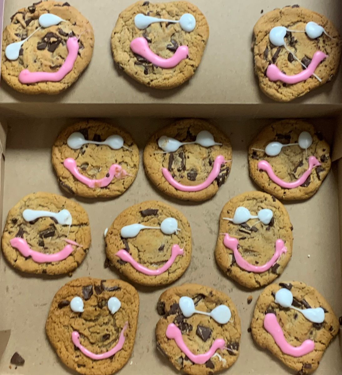 The Price Steel team had some smile cookies for a lunch time snack to support the stollery children's hospital.
#SmileWeek #SmileCookie #childrenshospital #stollery #stolleryhospital