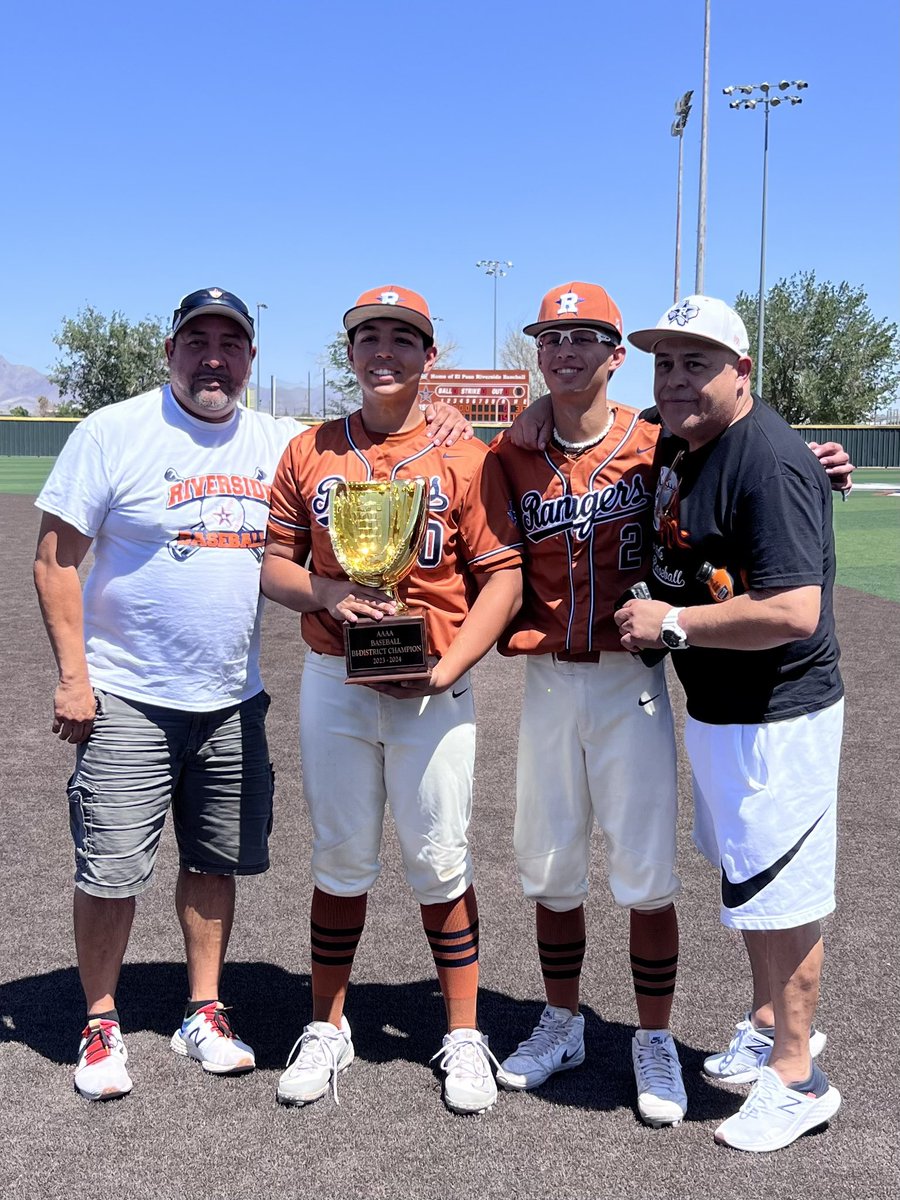 @rhsrangerbsb Blessed to have played and coached at Riverside high school with Gibby’s dad. Now our boys are teammates at the same school. Great kids, the run continues, best of luck to the Riverside baseball program in the area round. 👍⚾️⚾️⚾️
#QueSigaLaFiesta