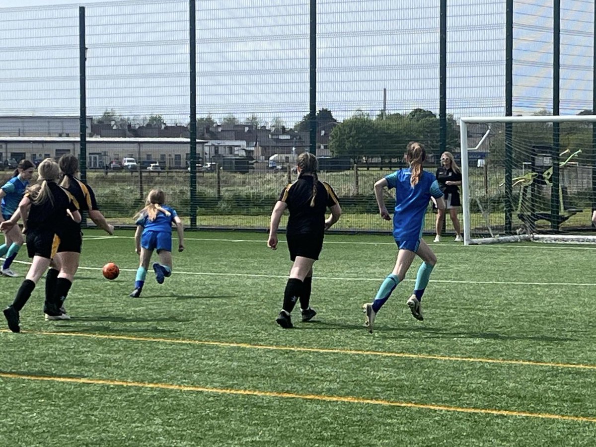 Today our Y8 & 9 girls football teams played their 1st friendly fixture of the season against Dunclug College. Both teams were sadly defeated but it was a beautiful sunny afternoon & a sterling effort from all the girls who were playing together competitively for the first time.