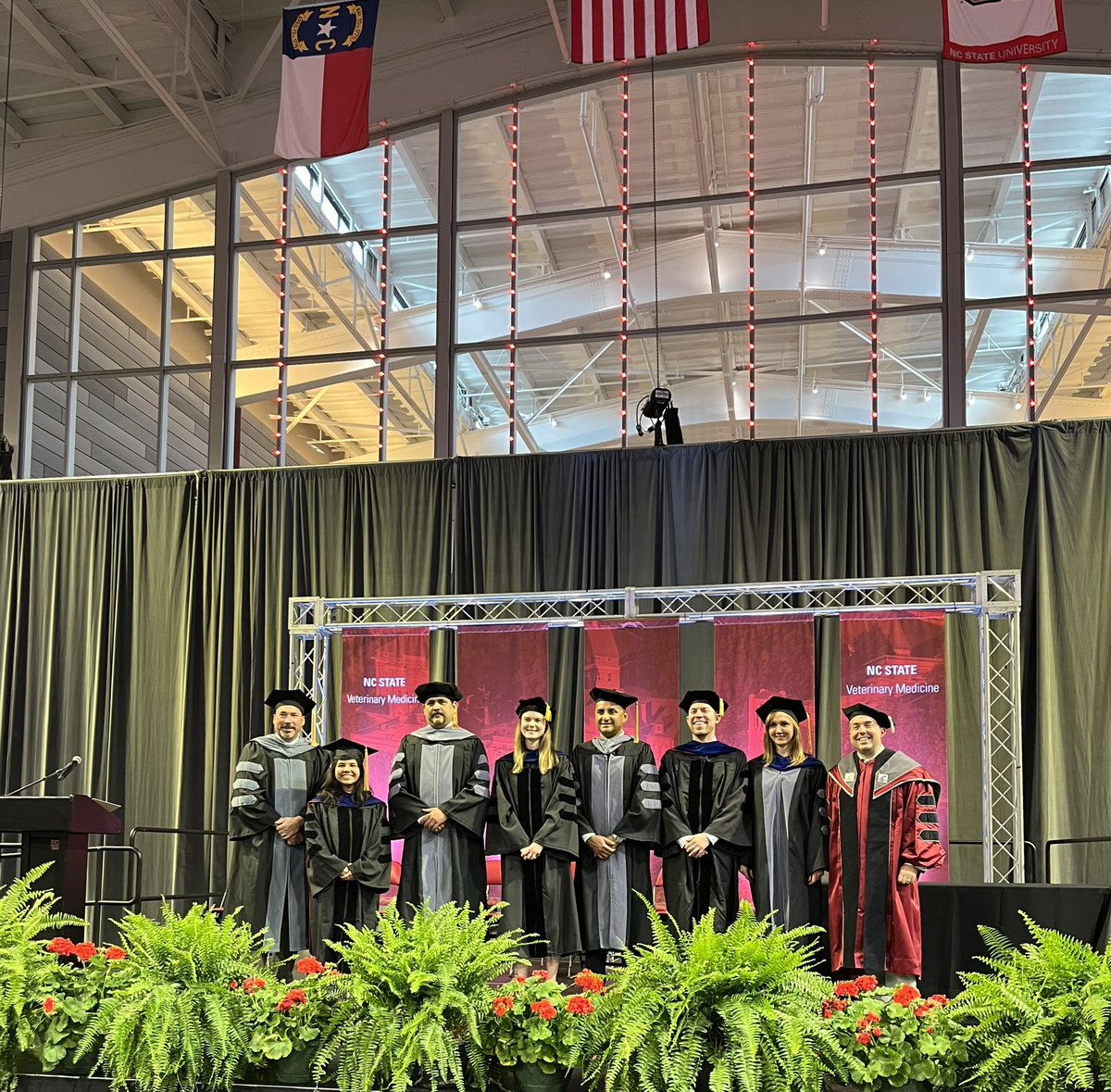 CVMResearch's tweet photo. Congratulations, graduates!  #NCSUCVMResearch is proud to count you among our CBS Alumni Wolfpack! #ncstatealumni #lifechangingresearch @NCStateVetMed https://t.co/3FoD04iKlw