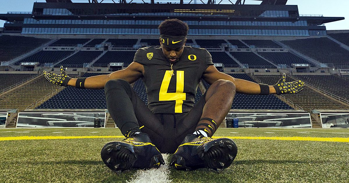 NEWS: 4-star LB Nasir Wyatt commits to #Oregon. 🦆 Wyatt said, “The program is stable, it is fresh, it is building, it is growing and I feel the vibe there.” Story: on3.com/college/oregon…