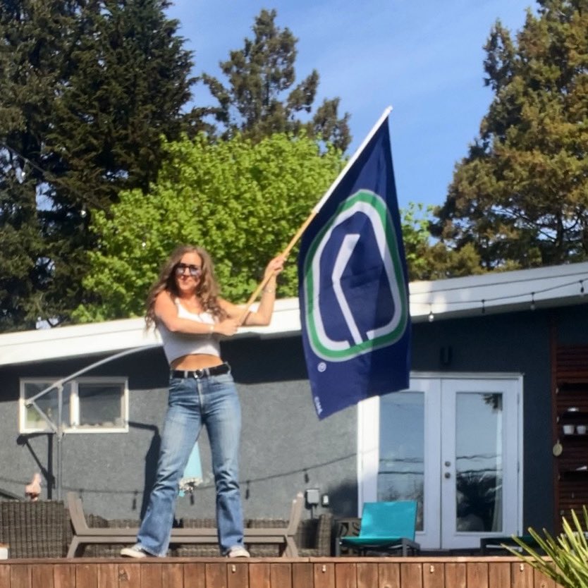 Am I standing in my backyard waving my #Canucks flag? You’re goddamn right I am. Game 6, let’s wrap it up boys.