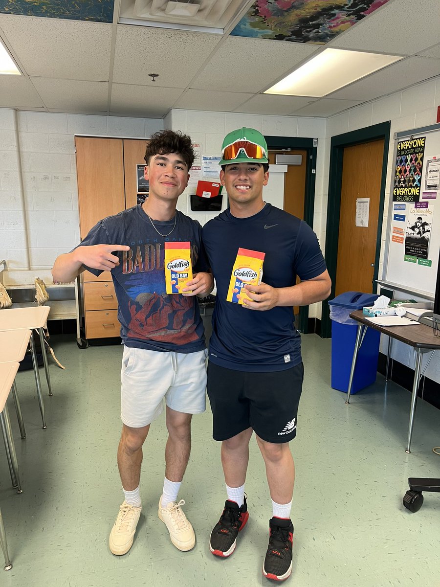 Old Bay Goldfish co-players of the game! <a href="/BradyChan22/">Brady Chan</a> 3H 4R 3RBI 4SB, <a href="/FranklinZerpa19/">Franklin Zerpa</a> 1HR and a few great plays at 3B! <a href="/GoldfishSmiles/">Goldfish®</a> <a href="/OLDBAYSeasoning/">OLD BAY</a> <a href="/WJWildcats/">WJ Athletics</a>