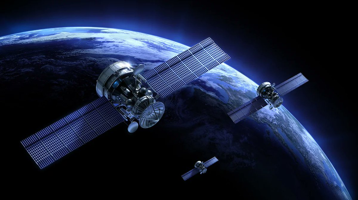 Air Force project blends military and commercial space networks spacenews.com/air-force-proj…