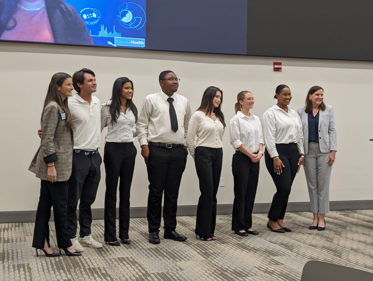 We are thrilled to announce that both our graduate and undergraduate teams from the @faubusiness Health Administration program secured 3rd place at the highly competitive ACHE of South Florida Case Study. More👉tinyurl.com/2bqva48e