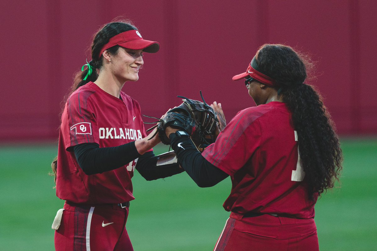 OU_Softball tweet picture