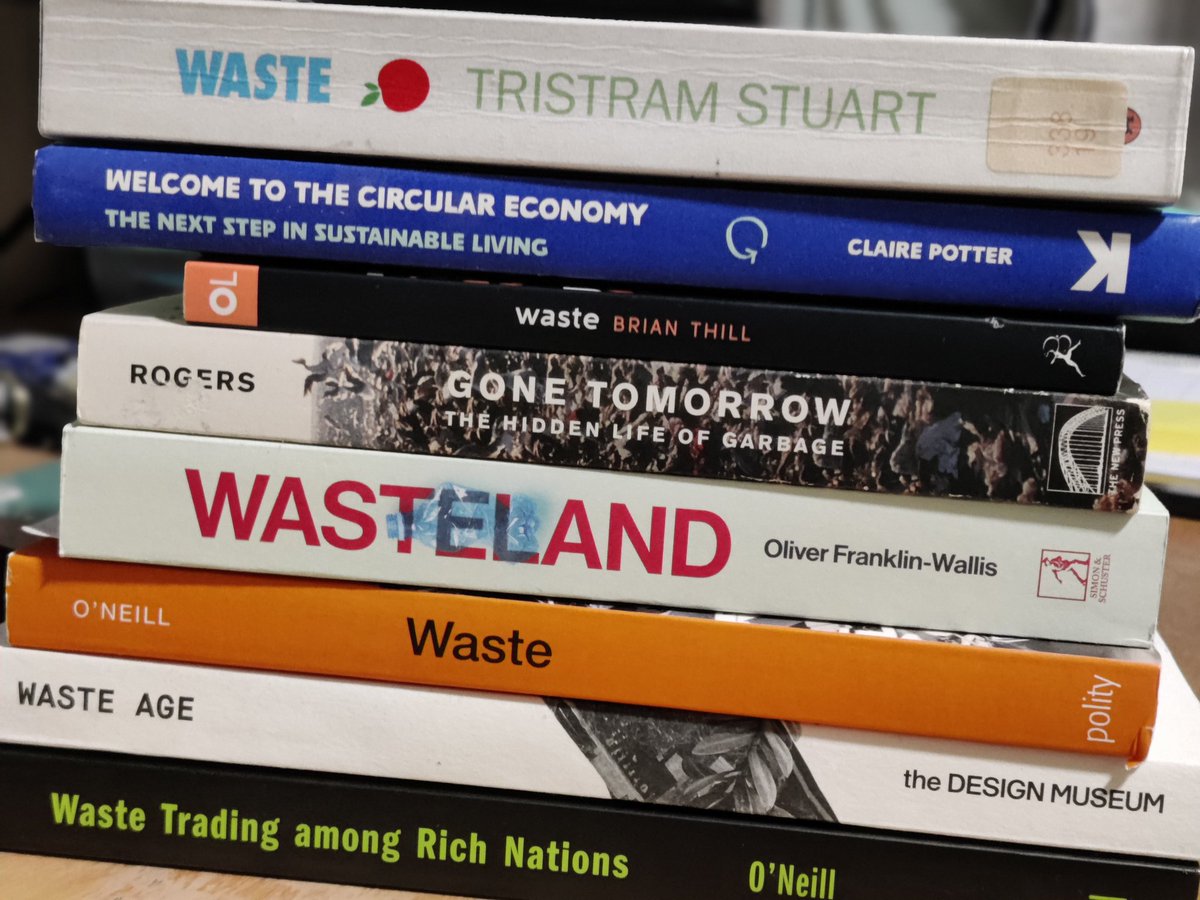 JaneczekJoanna's tweet image. My books on waste.
If I would need to choose studies now, I would go into sustainable, organic materials. 
#wastemanagement #waste #materialengineering #materials #SustainableFuture