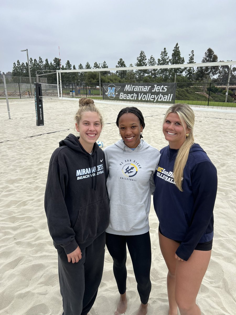 Miramar College is sending two pairs teams to the CCCAA Women’s Beach Volleyball SoCal Regionals today at El Camino College. And you won’t believe how many units 3 of the 4 players are carrying this semester all for the love of volleyball! Read more here: sdmiramar.edu/newsroom/2024-…