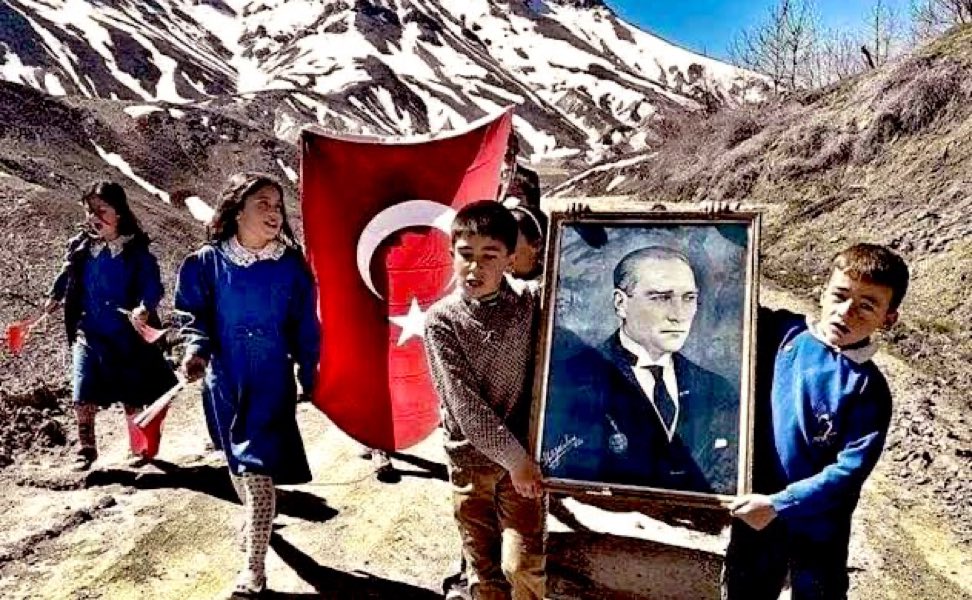 Emre Çelik tweet media