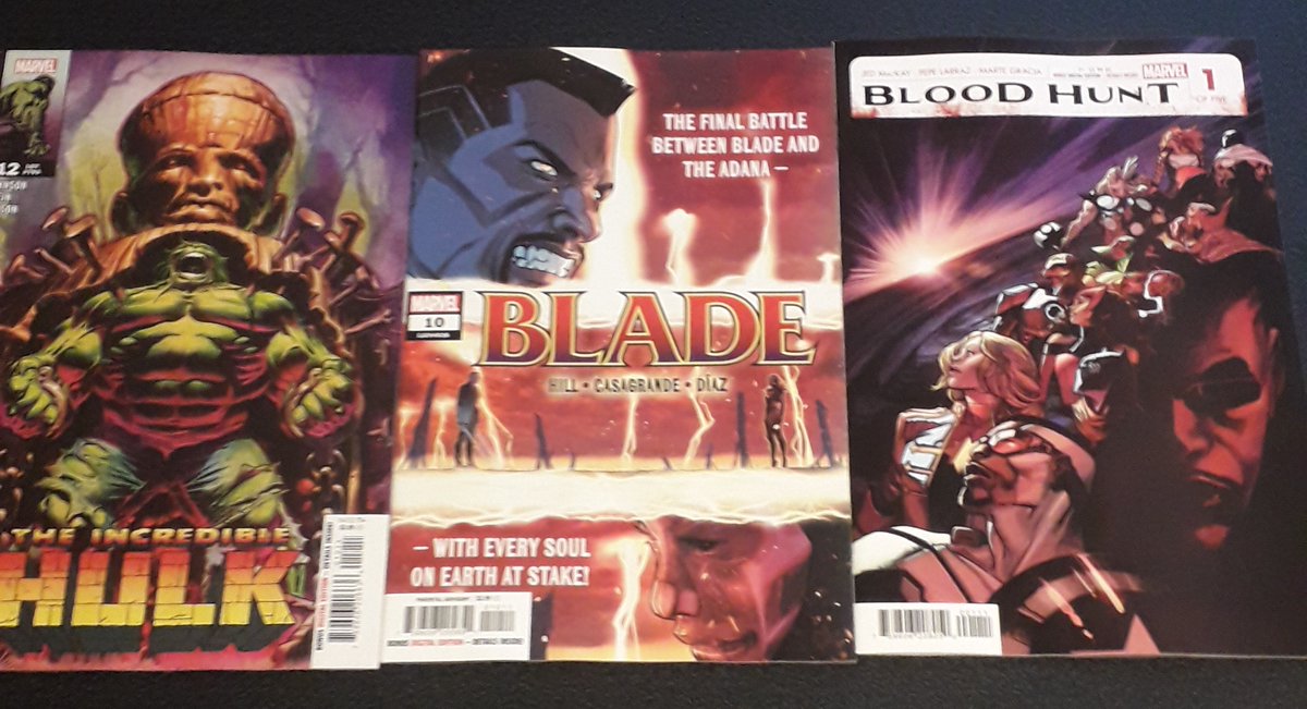 Oh shittttttttttt, some hot comic reads this weekend. On the real, got them today. DAMNNNNNNNN that ending in Bloodhunt, and the reveal that Wanda might not be the one who caused House Of M #Bloodhunt #Blade #IncredibleHulk #RecastTChalla