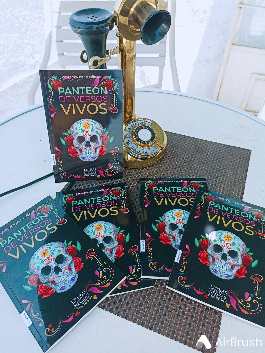 !Recibiendo hermosos ejemplares de la colección de calaveritas literarias en la que participo! #panteondeversos 

#literatura #poetas #lennverchiel #escritores #letras #panteondeversos #DiaDeMuertos #letrasnegras